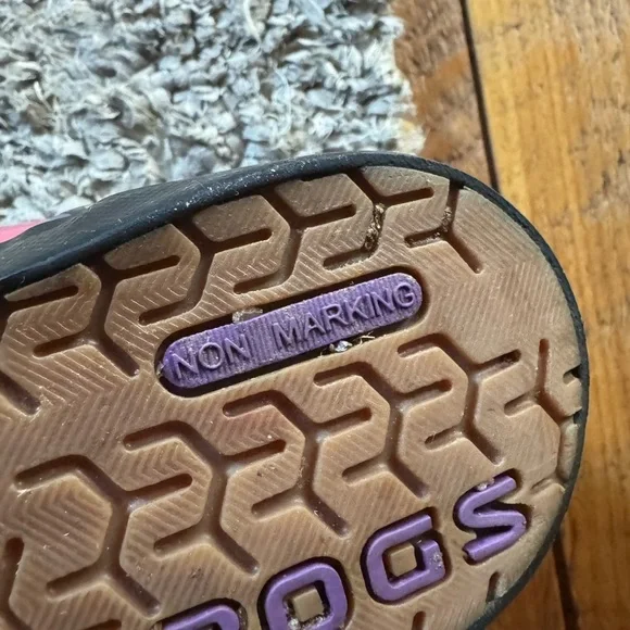 Bogs Mattie Posie rain booties Size 6 Black with multicolor floral print Size 6 - Picture 13 of 14